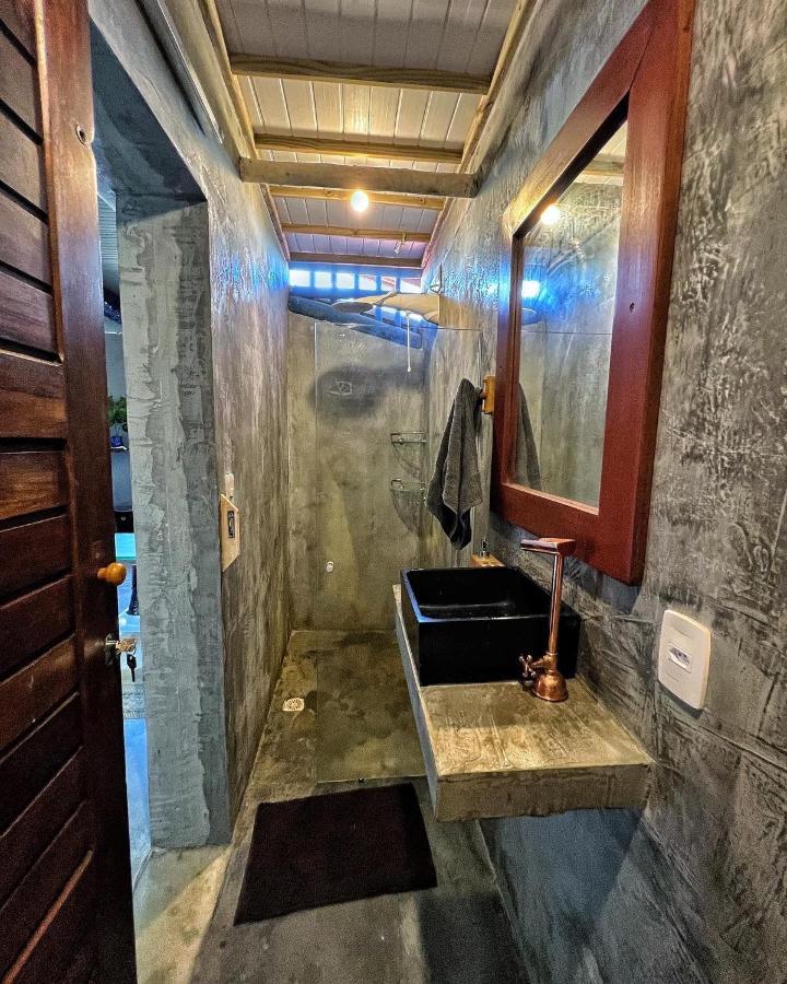 Casinha Azul na beira do Rio Caraíva Exterior foto